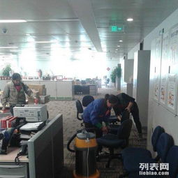 專業保潔二十年，信賴之選 開荒保潔、商務辦公、工廠學校等全方位服務與咨詢